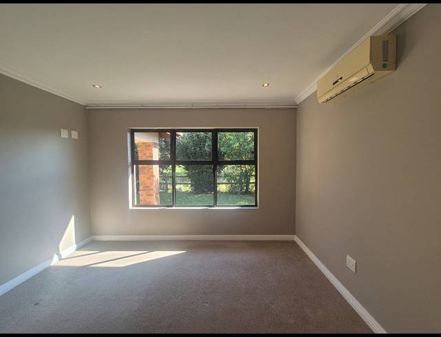 3 BEDROOM APARTMENT FOR SALE IN IZINGA ESTATE